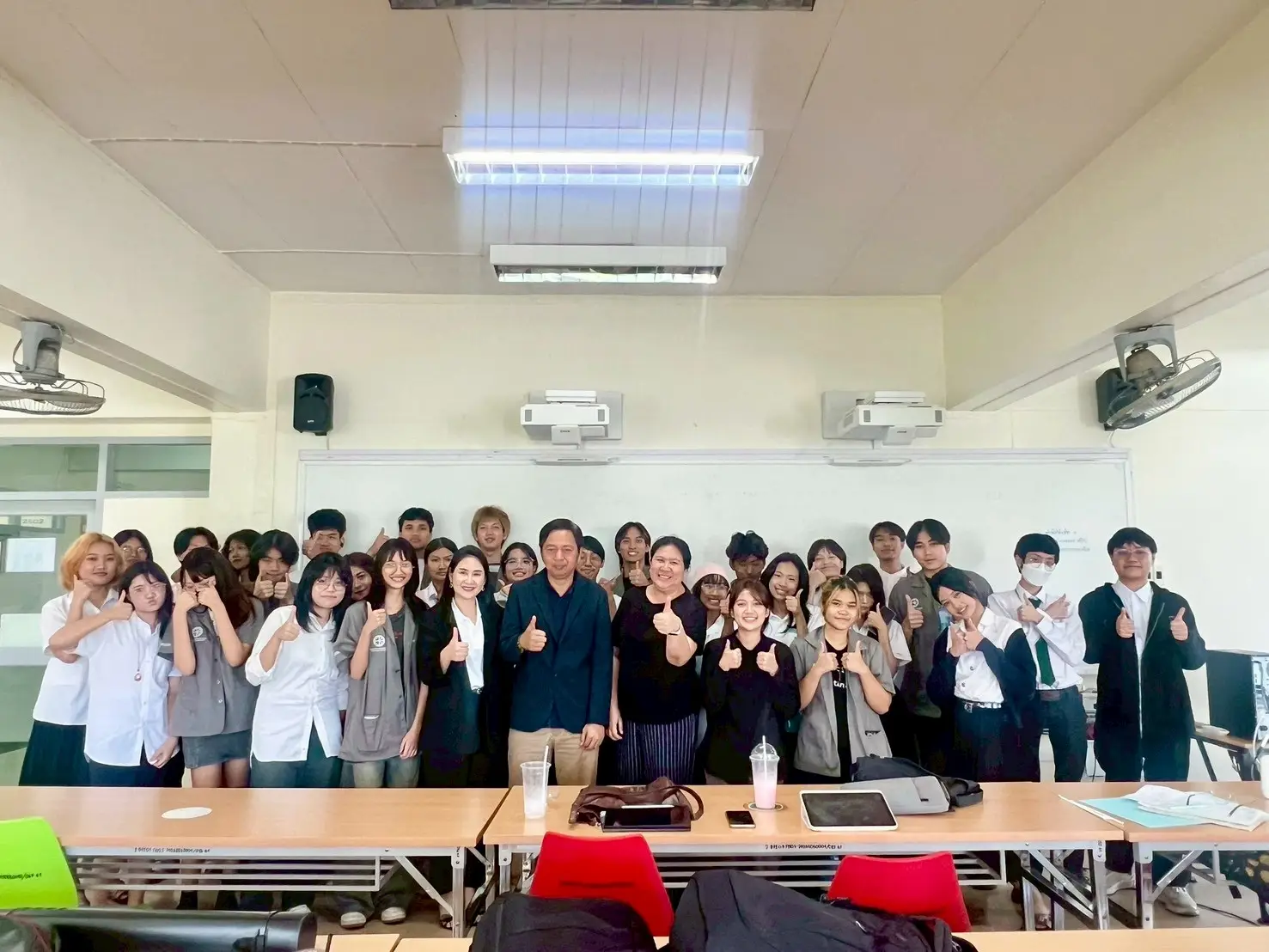 S.Napa Shared Expertise in Swimming Pool systems with Landscape Architecture Students at Kasetsart University